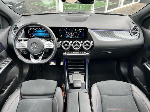 Mercedes-Benz GLA-KLASSE 250 e AMG Line | Stoelverwarming | Panoramadak | Trekhaak