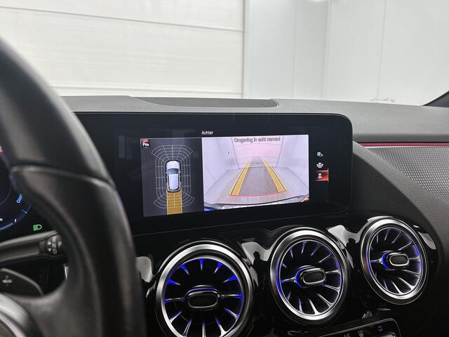 Mercedes-Benz GLA-KLASSE 250 e Progressive | Achteruitrijcamera | Sfeerverlichting | Navigatie | EASY PACK achterklep | Inclusief 24 maanden Mercedes-Benz Certified garantie voor Europa.
