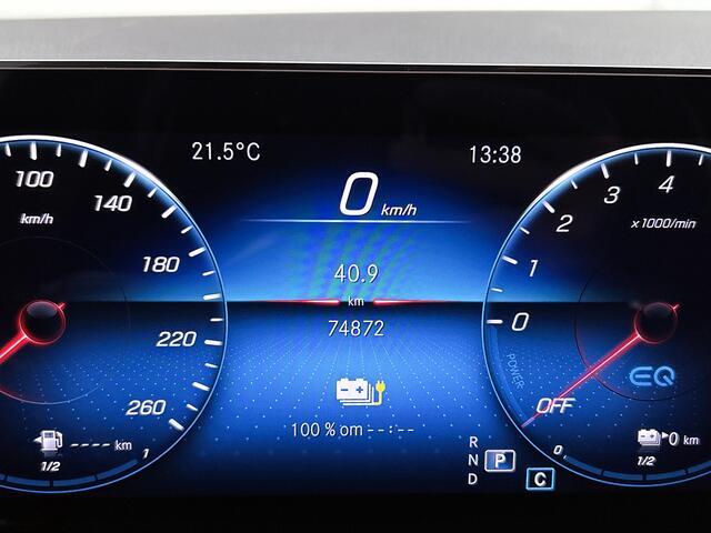 Mercedes-Benz GLA-KLASSE 250 e AMG Plug-In Hybride | Panoramadak | Trekhaak | Sfeerverlichting | Keyless Go | Parkeerpakket met Camera | Inclusief 24 maanden Mercedes-Benz Certified garantie voor Europa.