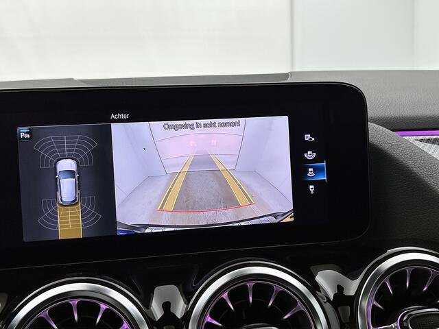 Mercedes-Benz GLA-KLASSE 250 e AMG Plug-In Hybride | Panoramadak | Trekhaak | Sfeerverlichting | Keyless Go | Parkeerpakket met Camera | Inclusief 24 maanden Mercedes-Benz Certified garantie voor Europa.