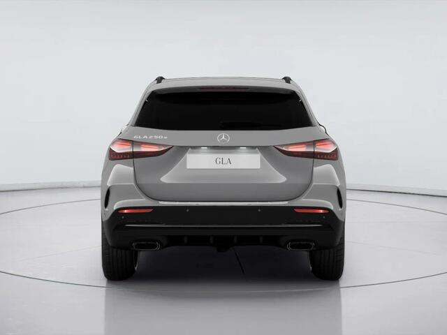 Mercedes-Benz GLA-KLASSE 250 e 140 Year Edition