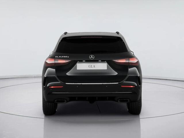 Mercedes-Benz GLA-KLASSE 250 e 140 Year Edition