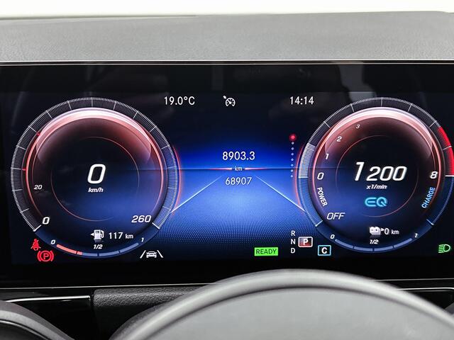 Mercedes-Benz GLA-KLASSE 250 e Plug-In Hybride Panorama Schuif-Kanteldak | Parkeerpakket met achteruitrijcamera | Stoelverwarming. Inclusief 24 maanden MB Certified garantie voor Europa.
