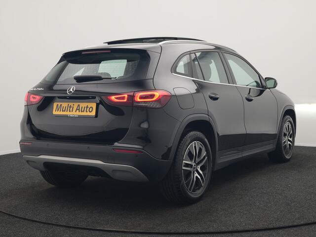 Mercedes-Benz GLA-KLASSE 250 e Style PHEV 218pk Dealer O.H. | Trekhaak Af Fabriek | Panodak | Lederen Sportstoelen Verwarmd | Multi Beam LED | Apple Carplay | Widescreen Navi | Cruise Control | DAB | Plug In Hybrid |