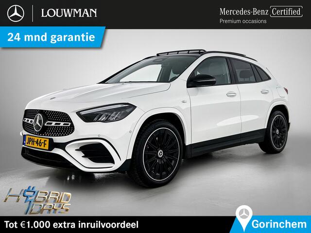Mercedes-Benz GLA-KLASSE 250 e AMG Plug-In Hybride AMG Line | Night Pakket | Trekhaak | Panorama Schuif Kanteldak | 20 Inch AMG Velgen | Dodehoek Assist | Stuur en Stoelverwarming. Inclusief 24 maanden Mercedes-Benz Certified garantie voor Europa.