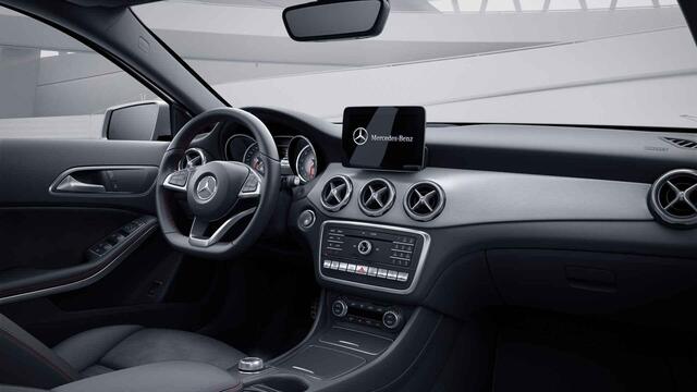 Mercedes-Benz GLA-KLASSE 250 4Matic Premium | Panoramadak | AMG | Getint glas | LED Koplampen | Stoelverwarming | Achteruitrijcamera |