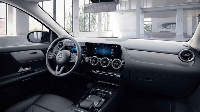 Mercedes-Benz GLA-KLASSE 180 Luxury Line | Achteruitrijcamera | Stoelverwarming | DAB radio |
