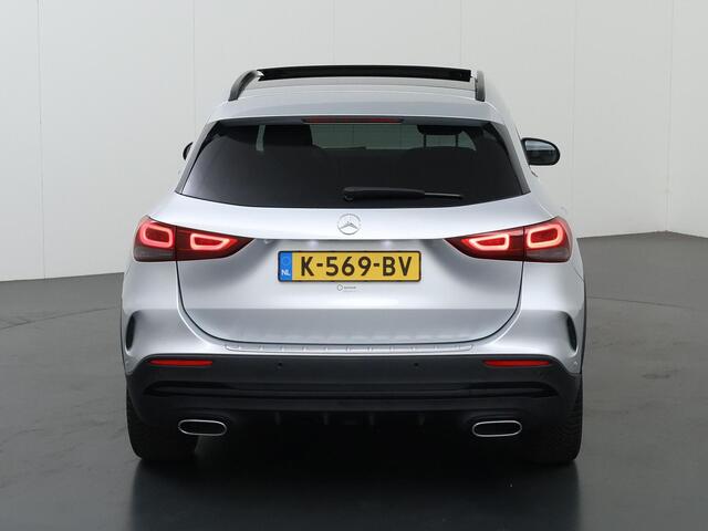 Mercedes-Benz GLA-KLASSE 200 Business Solution AMG | Night | Panoramadak | Memory | Widescreen | Multibeam |