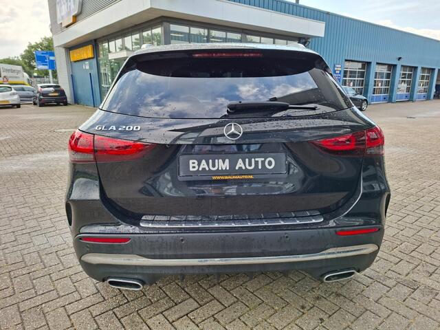 Mercedes-Benz GLA-KLASSE 200 AMG LINE AUTOMAAT LMV NAVI PDC-CAMERA STOELVW