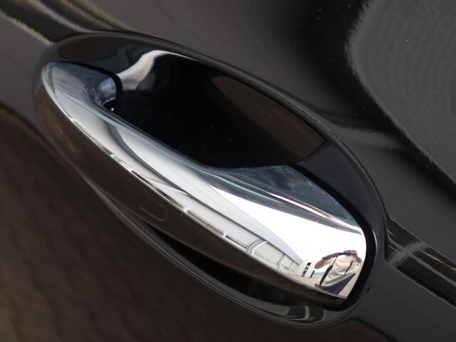 Mercedes-Benz GLA-KLASSE 250 e Business Solution AMG