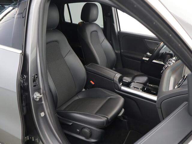 Mercedes-Benz GLA-KLASSE 200 Business Solution Luxury | Trekhaak | Stoelverwarming | Getint glas | Achteruitrijcamera |