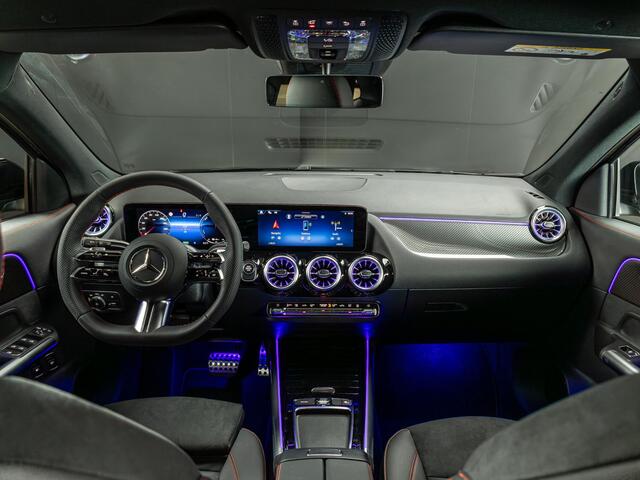 Mercedes-Benz GLA-KLASSE 250 e Business Solution AMG Panorama dak