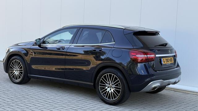 Mercedes-Benz GLA-KLASSE 250 Premium Plus | CarPlay | Trekhaak | Memory | Stoelverwarming | 211 PK |