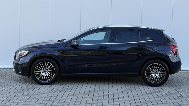 Mercedes-Benz GLA-KLASSE 250 Premium Plus | CarPlay | Trekhaak | Memory | Stoelverwarming | 211 PK |