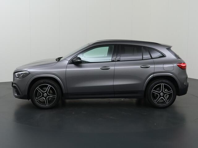 Mercedes-Benz GLA-KLASSE 250 e Star Edition AMG Line | Night | Multibeam | Stoelverwarming | 19" lichtmetalen velgen | Keyless |