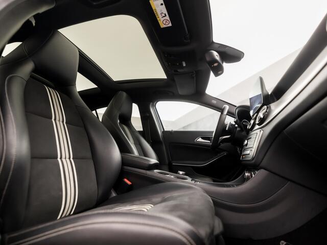 Mercedes-Benz GLA-KLASSE 200 AMG Sport 156Pk Automaat (PANORAMADAK, APPLE CARPLAY, GROOT NAVI, CAMERA, LEDER, SPORTSTOELEN, ZWART HEMEL, GETINT GLAS, STOELVERWARMING, NIEUWSTAAT)