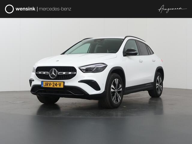 Mercedes-Benz GLA-KLASSE 250 e Star Edition Luxury Line | Night | Dakrails | Getint glas | Achteruitrijcamera | Stoelverwarming | Sfeerverlichting |