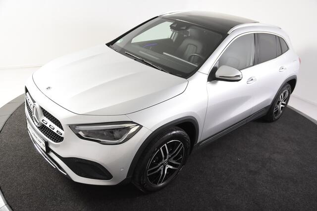 Mercedes-Benz GLA-KLASSE GLA 200 Luxury *1ste Eigenaar*Leer*Panoramadak*Ambiente*