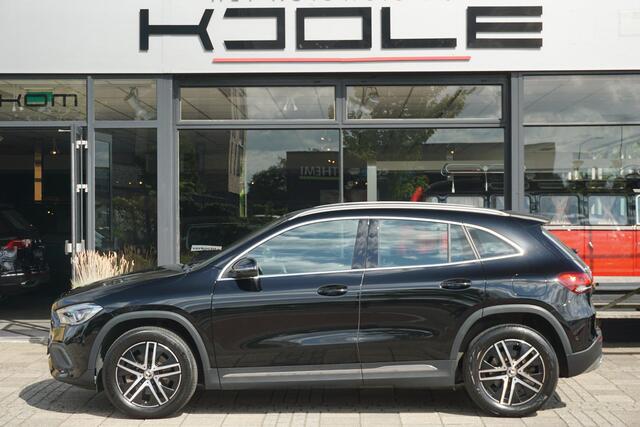 Mercedes-Benz GLA-KLASSE 250 e Luxury Line | trekhaak | ACC