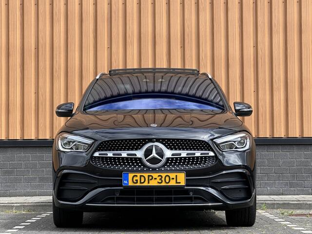 Mercedes-Benz GLA-KLASSE 250 4MATIC AMG Line | Panoramadak | Achteruitrijcamera | Apple Carplay | Android Auto | Sfeerverlichting | Cruise Control | Parkeersensoren | Elektrische Achterklep | Stoelverwarming