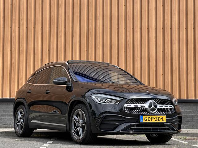 Mercedes-Benz GLA-KLASSE 250 4MATIC AMG Line | Panoramadak | Achteruitrijcamera | Apple Carplay | Android Auto | Sfeerverlichting | Cruise Control | Parkeersensoren | Elektrische Achterklep | Stoelverwarming
