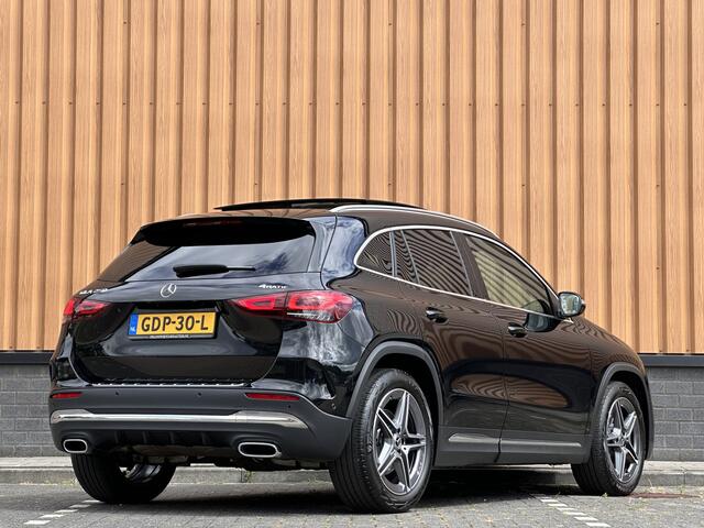 Mercedes-Benz GLA-KLASSE 250 4MATIC AMG Line | Panoramadak | Achteruitrijcamera | Apple Carplay | Android Auto | Sfeerverlichting | Cruise Control | Parkeersensoren | Elektrische Achterklep | Stoelverwarming