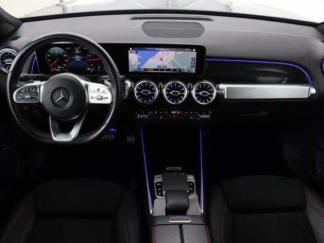 Mercedes-Benz GLB-Klasse 200 Business Solution AMG 7-persoons | Stoelverwarming | Leder/Alcantara | Side Assist | Navigatie | Full LED | Widescreen | Park Assist