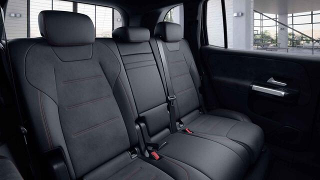 Mercedes-Benz GLB-Klasse 200 Premium Plus AMG | 19" lichtmetalen velgen | Widescvreen | Stoelverwarming |