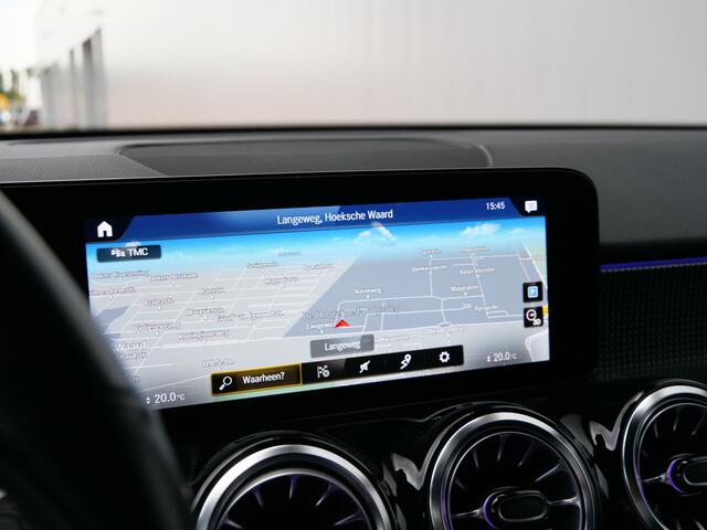 Mercedes-Benz GLB-Klasse 250 225pk Premium Plus Automaat Leder / Sfeerverlichting / Camera / Navigatie