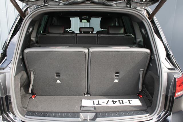 Mercedes-Benz GLB-Klasse 200 Premium Plus AMG - 7-PERSOONS - TREKHAAK