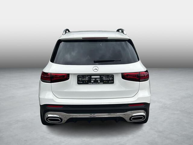 Mercedes-Benz GLB-Klasse 180 AMG Line | Panoramadak | Cruise Control | Stoelverwarming