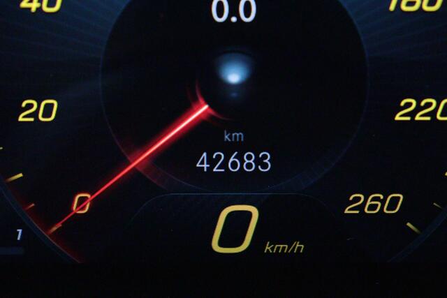 Mercedes-Benz GLB-Klasse 180 Business Line | NAVI | CAMERA + PDC | LEER | STOELVERW | LMV |