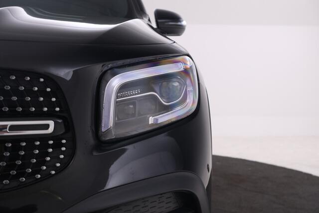 Mercedes-Benz GLB-Klasse 180 AMG Line 7p. Automaat, 7 Persoons, Navigatie, etc.