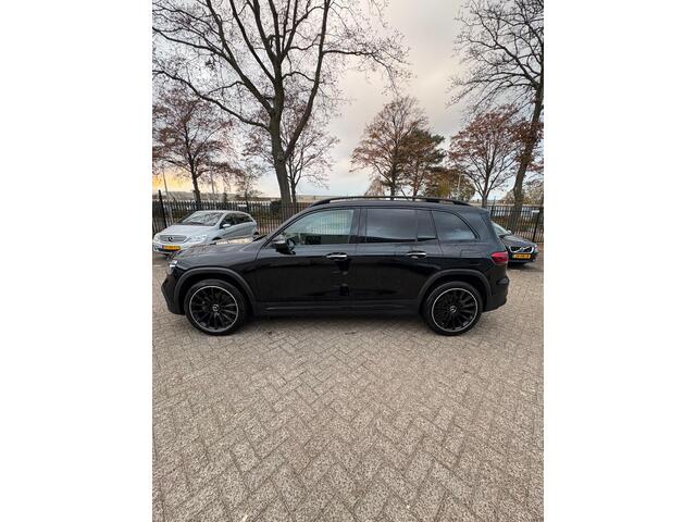 Mercedes-Benz GLB-Klasse 250 4MATIC AMG Line | 1E EIGENAAR | 12 MND GARANTIE | TREKHAAK | NAVI |