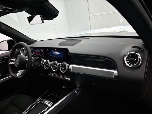 Mercedes-Benz GLB-Klasse 180 Business Solution AMG 7p. | Trekhaak | Derde zitrij voor twee personen | Nightpakket | GUARD 360 ° Vehicle protection Plus | Multibeam LED | Smartphone integratie | Panoramaschuifdak |