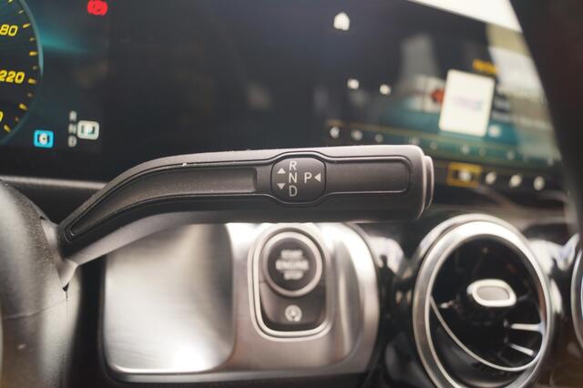 Mercedes-Benz GLB-Klasse 180d Automaat Business Solution Luxury -LEER-NAVI-