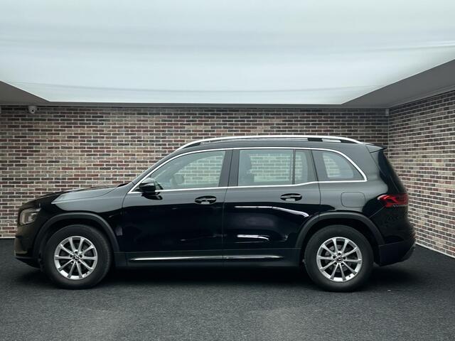 Mercedes-Benz GLB-Klasse 180 AMG Dealer Onderhouden Virtual Sfeer