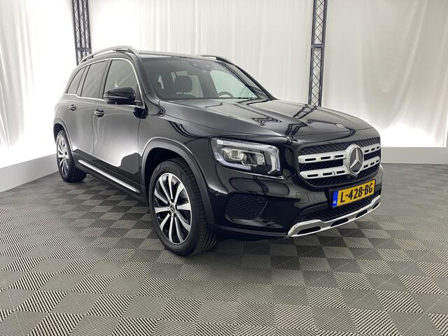Mercedes-Benz GLB-Klasse 200 Premium Plus Automaat | Apple carplay | Panodak | Sfeerverlichting | 360 Camera