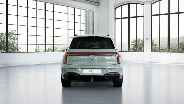 Mercedes-Benz GLB-Klasse 250+ Business Solution AMG 85.5 kWh | MULTIBEAM LED | Nightpakket | Trekhaak | Memorypakket |