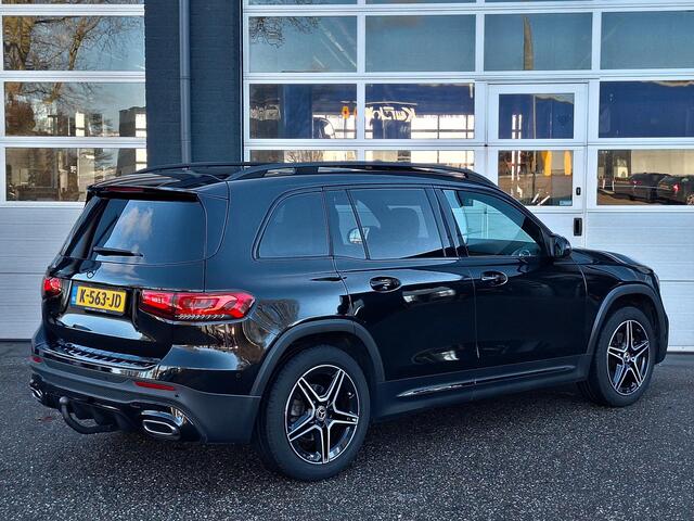 Mercedes-Benz GLB-Klasse 200 Business Solution AMG | Trekhaak afneembaar | Panoramadak | Night pakket | Achteruitrijcamera | Sfeerverlichting | Dodehoekassistentie | Elektrische achterklep