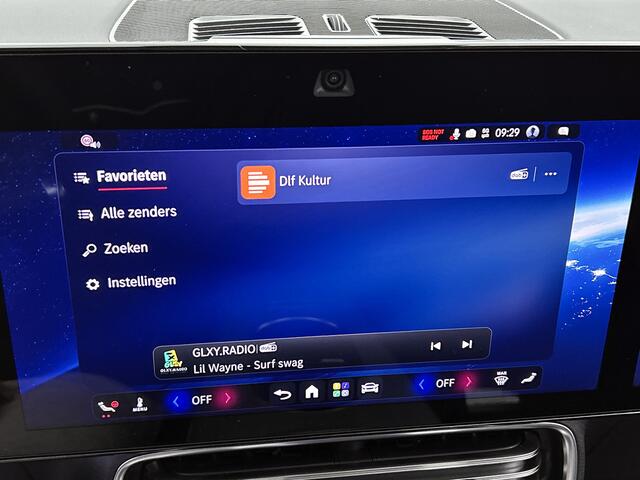 Mercedes-Benz GLB-Klasse 250+ Business Solution Luxury 7p. 85.5 kWh | Premium pakket | Winterpakket | Nightpakket | Trekhaak | Smartphone integratie | Vast panoramadak | GUARD 360° |Sierdelen geborsteld aluminium | MBUX multimediasysteem Premium |