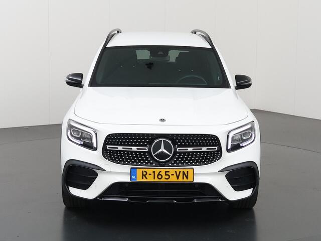Mercedes-Benz GLB-Klasse 180 AMG Line | Night | Widescreen | Stoelverwarming | Achteruitrijcamera | Sfeerverlichting