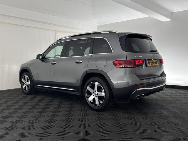 Mercedes-Benz GLB-Klasse 180 Business Solution (INCL-BTW) *PANO | ADAPTIVE-CRUISE | LEATHER | FULL-LED | BLINDSPOT | MEMORY-PACK | AMBIENTLIGHT | HEATED-SPORTSEATS | WIDESCREEN-DIGICOCKPIT | DAB+ | NAVI-FULLMAP | CAMERA | PRIVACYGLASS |