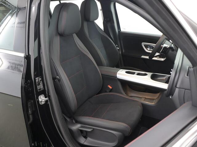 Mercedes-Benz GLB-Klasse 250+ Business Solution AMG 85.5 kWh | 29-07-2026 Beschikbaar | Panoramadak | Stoelverwarming | LED koplampen | AMG-Line | Sportstoelen |