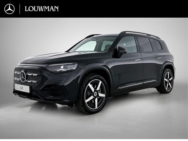 Mercedes-Benz GLB-Klasse 250+ Business Solution AMG 7p. 85.5 kWh | Premium pakket | Nightpakket | Parkeerpakket | Warmtewerend, donkergetint glas | Vast panoramadak | GUARD 360° | 19" vijfspaaks lichtmetalen AMG-velgen |