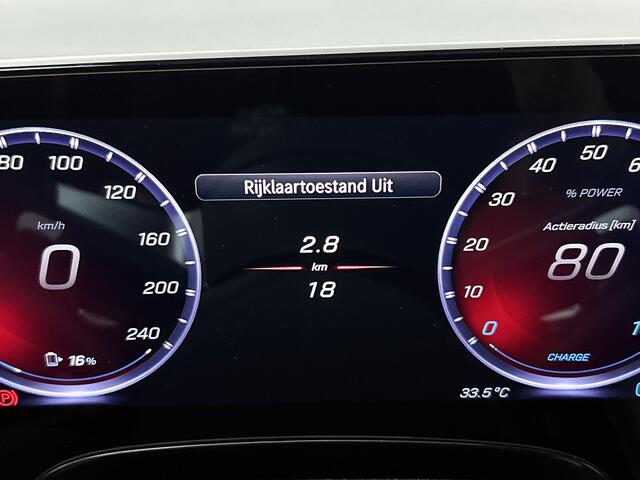 Mercedes-Benz GLB-Klasse 250+ Business Solution AMG 7p. 85.5 kWh | Premium Plus pakket | Winterpakket | Nightpakket | Trekhaak | Vast panoramadak | GUARD 360° | Warmtewerend, donkergetint glas | Burmester® 3D surround sound system |