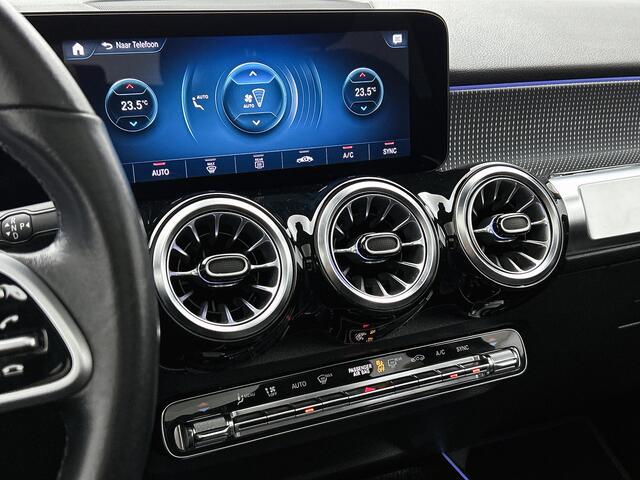 Mercedes-Benz GLB-Klasse 200 automaat Luxury 7-persoons | Trekhaak | Panorama schuifdak | MultiBeam Led | Lederlook + Memory Seats | Keyless Go| 360gr camera | Inclusief 24 maanden Mercedes-Benz Certified garantie voor Europa.