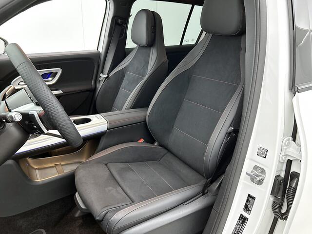 Mercedes-Benz GLB-Klasse 200 Business Solution AMG 7p. 58 kWh | Premium pakket | Trekhaak | Winterpakket | Nightpakket | Vast panoramadak | GUARD 360° | 19" vijfspaaks lichtmetalen AMG-velgen | Warmtewerend, donkergetint glas |