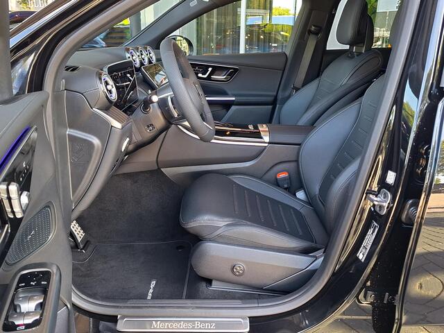 Mercedes-Benz GLC-KLASSE Coupé 400e 4MATIC AMG Line | Panoramadak | Night pakket | DISTRONIC | DIGITAL LIGHT | 360° Camera | Elektrisch Verstelbare Stoelen + Memory | Smarthpone-integratie | Keyless-GO | Elektrische achterklep