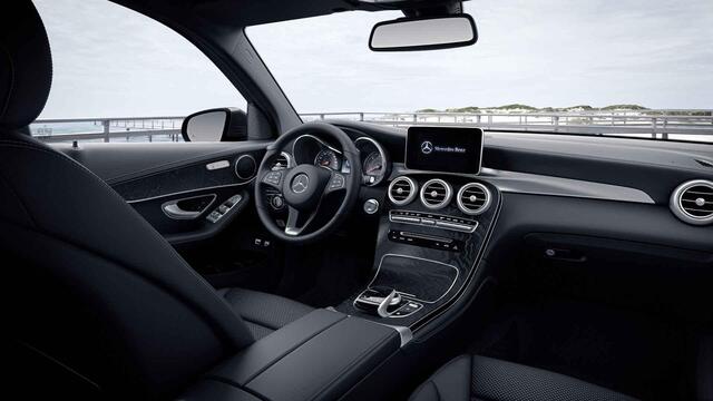 Mercedes-Benz GLC-KLASSE 220 d 4MATIC Business Solution | Trekhaak | Alarm | Stoelverwarming | High Peformance LED koplampen |
